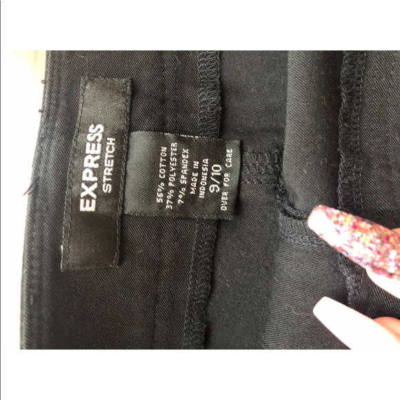 Express Shorts - Picture 2 of 2